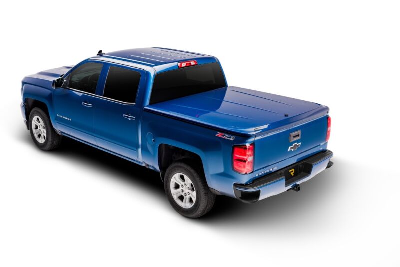 Undercover LUX Tonneau Cover